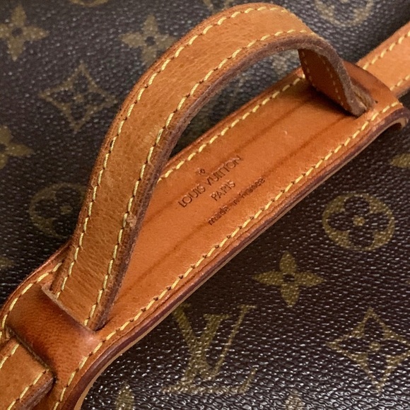 SOLD | LOUIS VUITTON BLOIS - Picture 4 of 8